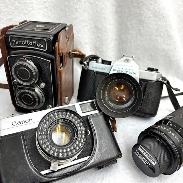 本日は【コレクションカメラ】をお買取いたしました。